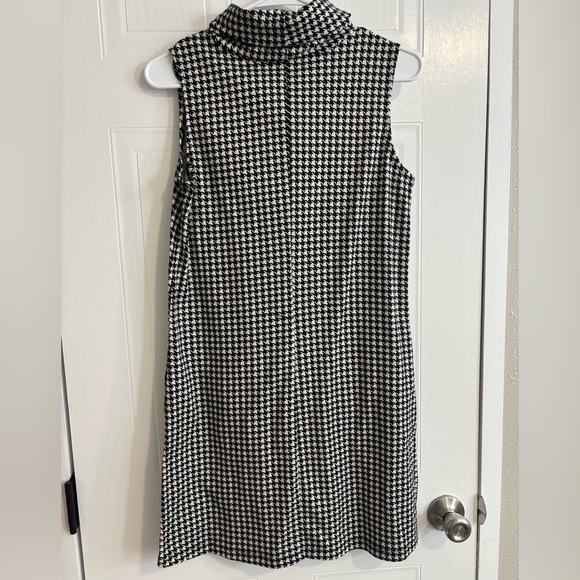 Alyn Paige Monochrome Houndstooth Mini Dress - Picture 3 of 3